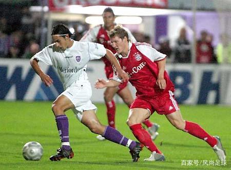 爱游戏中心-红蓝队伍在强劲对手面前表现抢眼  第2张